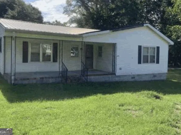 7 Pine Ave, Butler, GA 31006