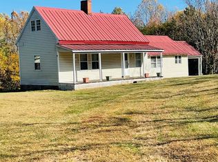 1048 Peaks View Rd, Nathalie, VA 24577