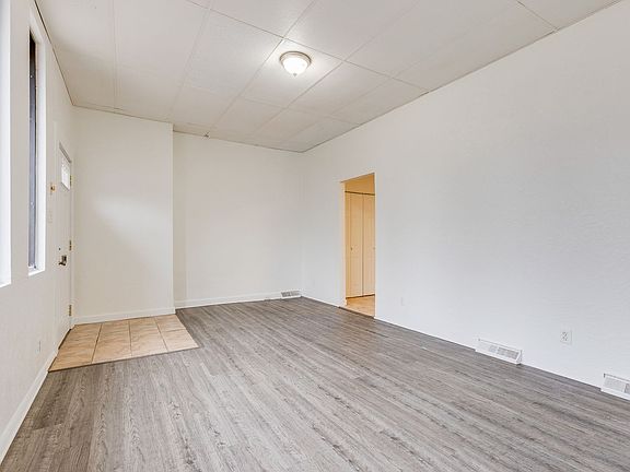 4th image of 705 Brownsville Rd APT 1