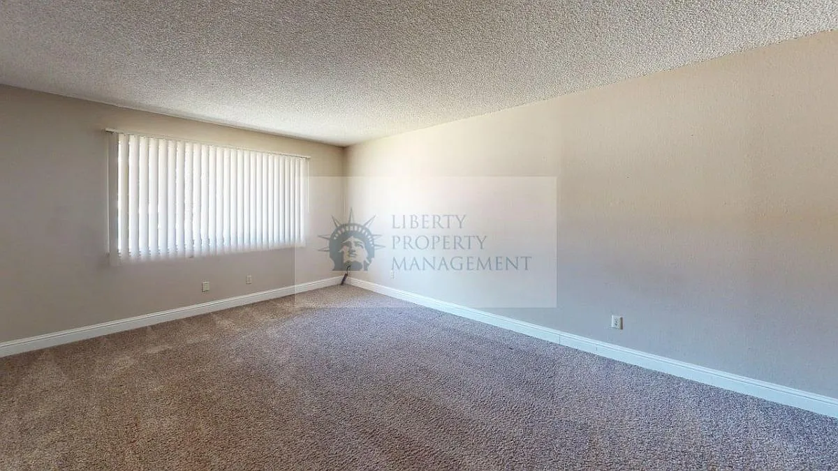 2 bed, $1,275 — Photo 3