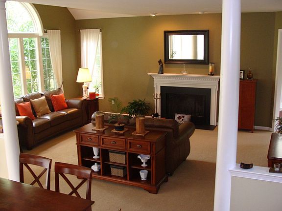 4th image of 103 Hodgson Cir