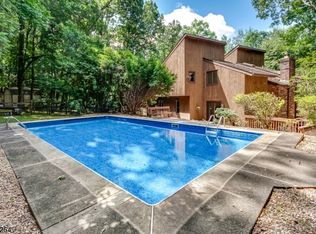 34 Kitchell Rd, Denville, NJ 07834