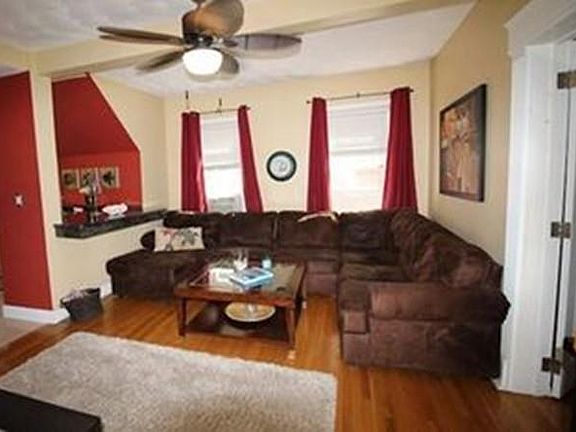 2nd image of 308-310 Shirley St #3