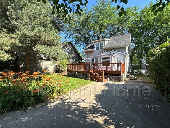4th image of 4645 Douglas St