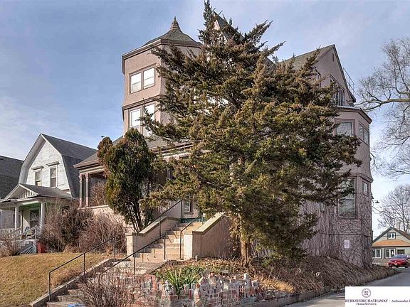3rd image of 514 Park Ave