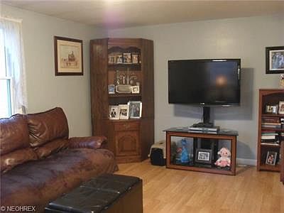 5th image of 1032 Annabelle St