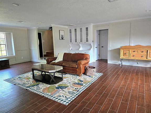 5th image of 7827 Zilonis Ct