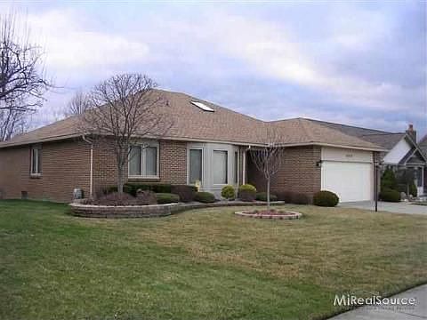 2nd image of 39319 Lorien Dr