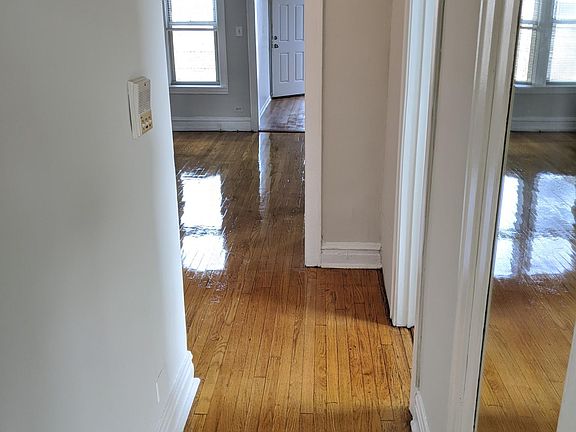 5th image of 6455 N Washtenaw Ave APT 3