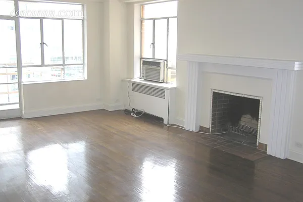 Rented by Corcoran | media 6