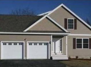 19 Jamesway Dr, Litchfield, NH 03052