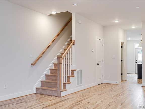 5th image of 1221 N 31st St