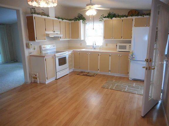 4th image of 1257 E Schwartz Blvd
