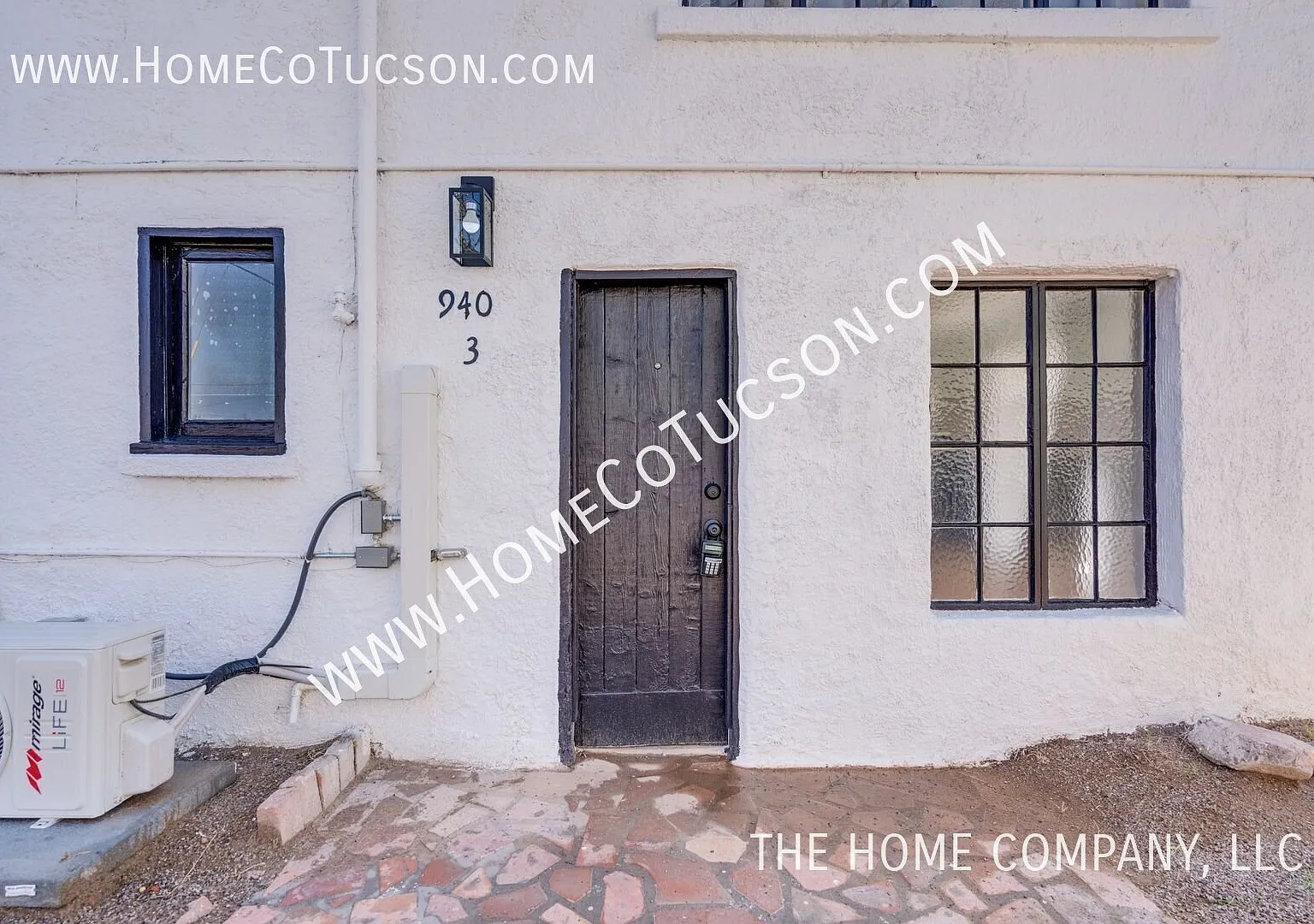 940 E Florita Street Unit 3- Studio Near Uofa — Photo 1