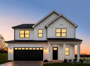 551 Perry Rd, Troutman, NC 28166