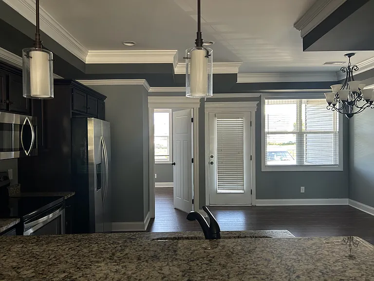 235 Capstone Dr — Photo 15