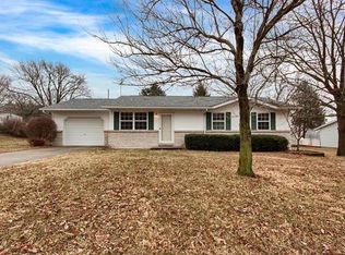 106 Shiloh Heights Dr, O Fallon, IL 62269