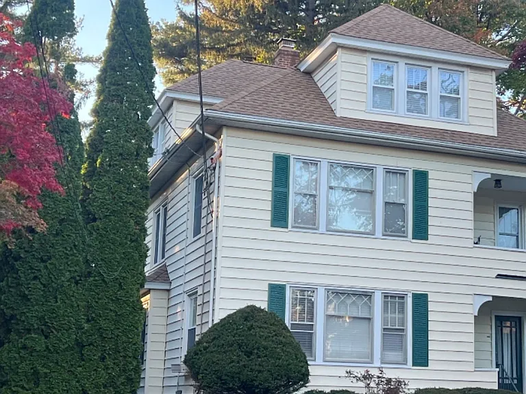 27 Lawson St — Photo 8