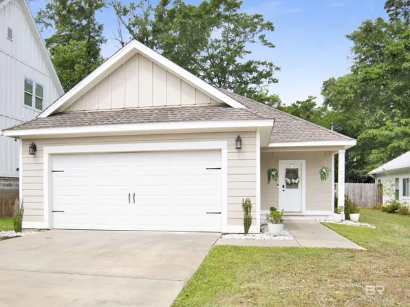 1066 Pinemont Dr, Mobile, AL 36609