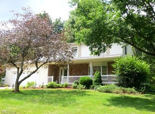 777 W Point Dr, Akron, OH 44333