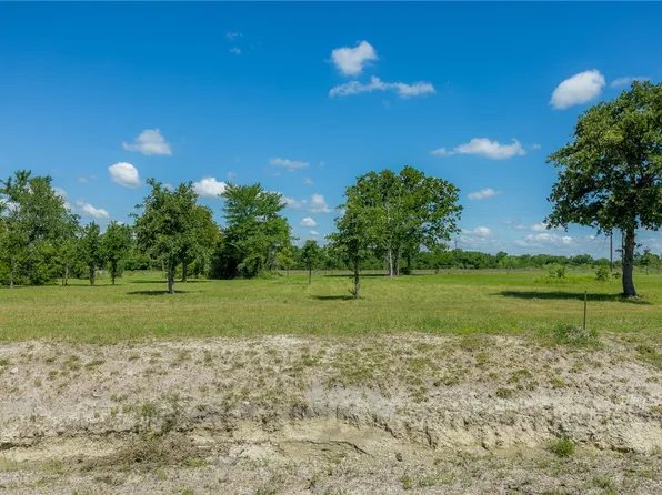 6757 Atakapan Trl, Bedias, TX 77831