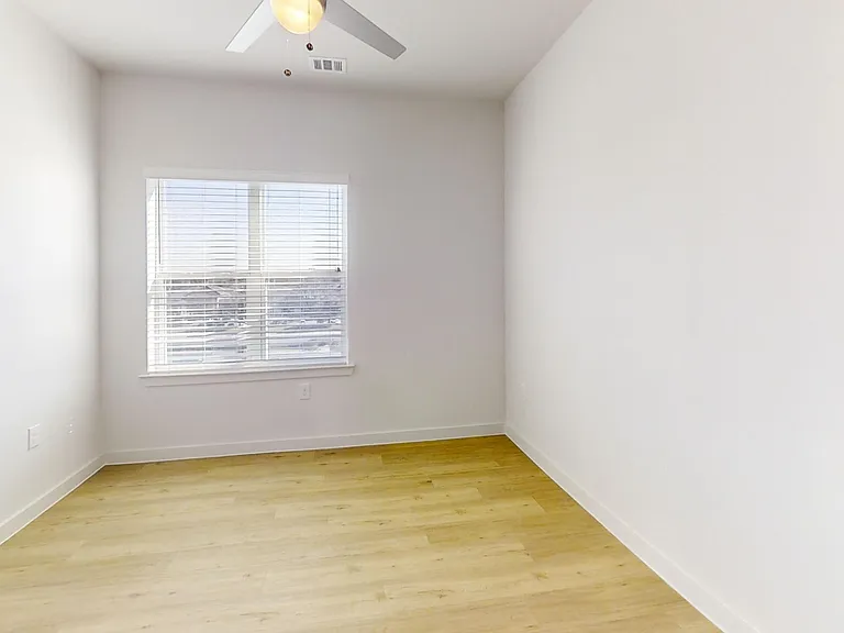 Park South — Photo 184