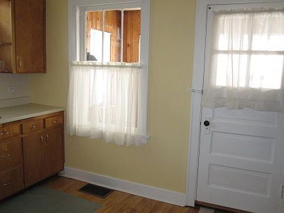 2nd image of 3234 Sunnyside Ave