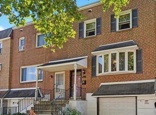 10215 N Canterbury Rd, Philadelphia, PA 19114