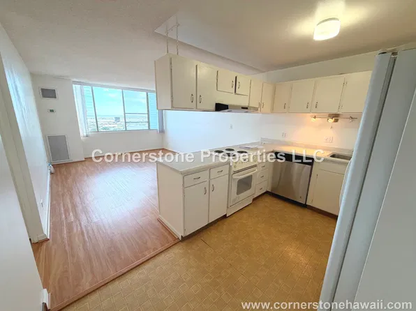 3045 Ala Napuaa Pl, Honolulu, HI