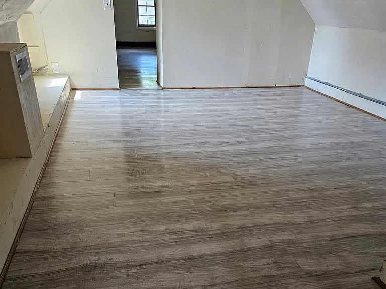 913 N Elliott St — Photo 5