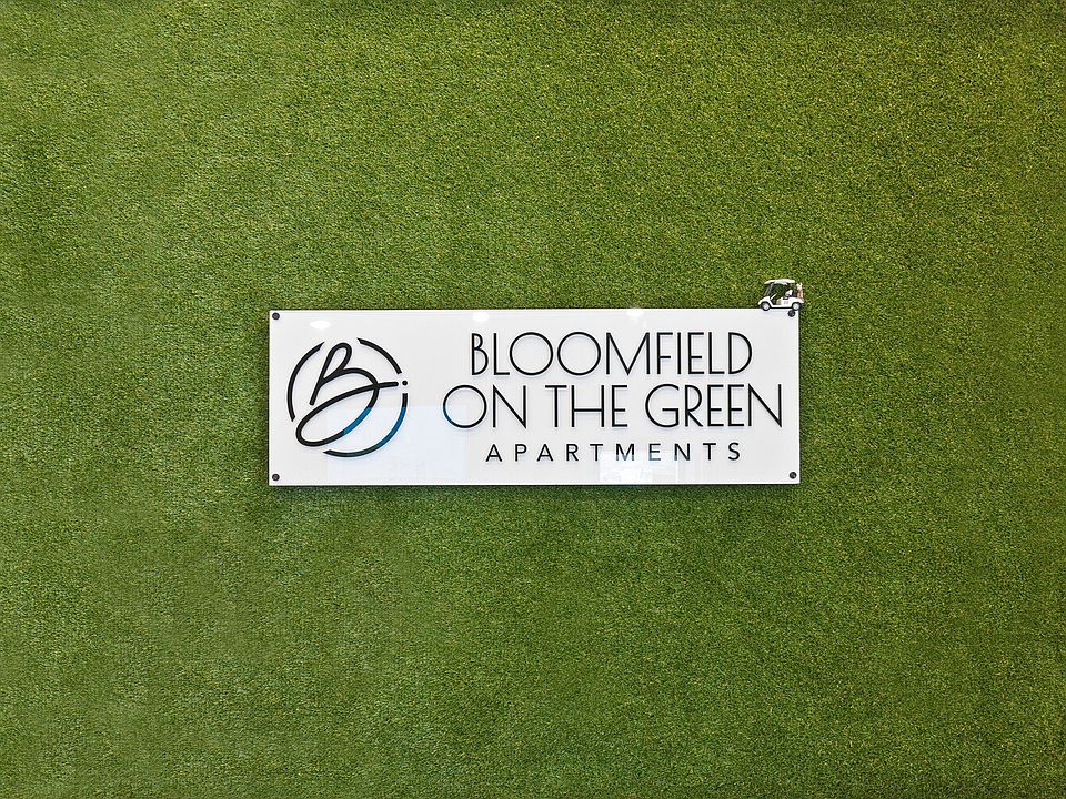 Bloomfield On The Green West Bloomfield, MI Apartment Rentals West