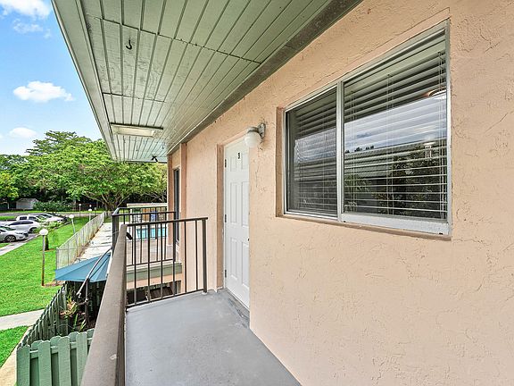 5th image of 1866 Fairview Villas Drive #3