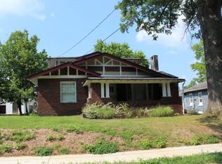 314 Walnut St, Paris, TN 38242