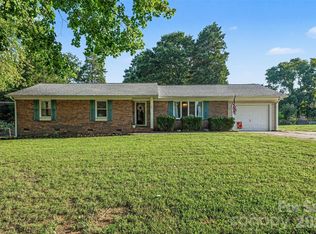 105 Stoneybrook Rd, Salisbury, NC 28147