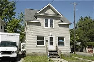 1908 S Burdick St photo 1