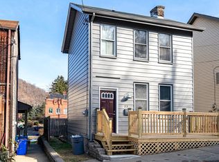 3833 Acorn St, Pittsburgh, PA 15207