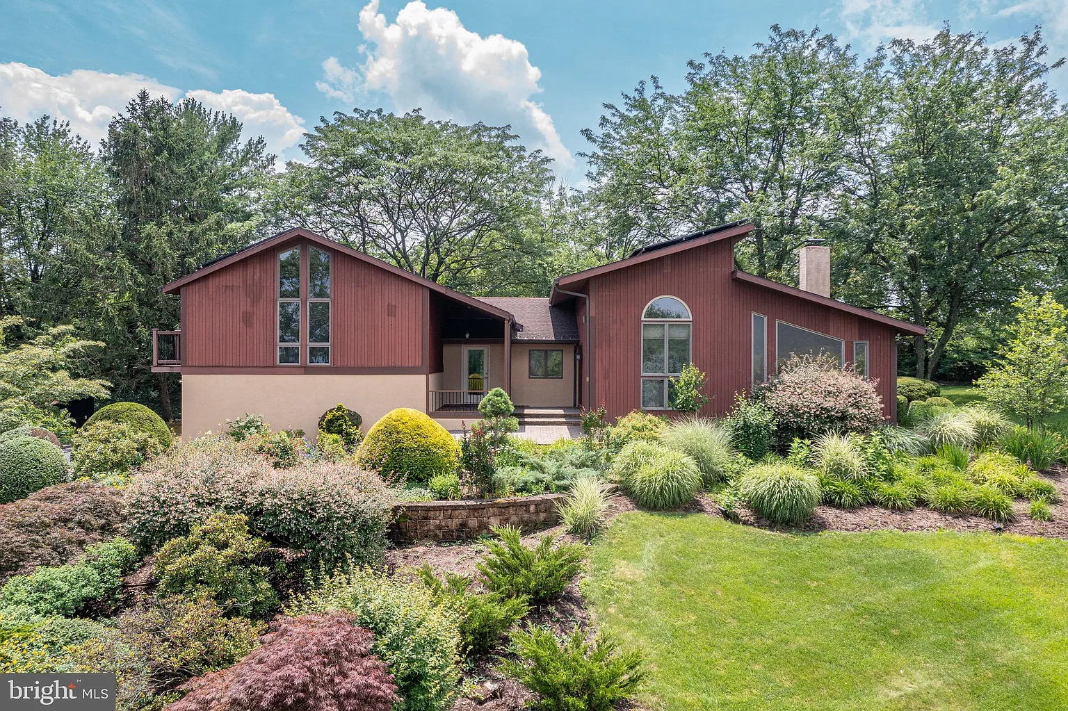 16 Estates Dr photo 1