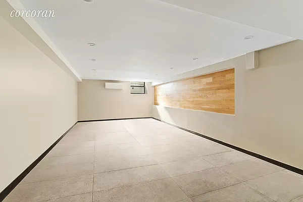 Rented by Corcoran | media 27