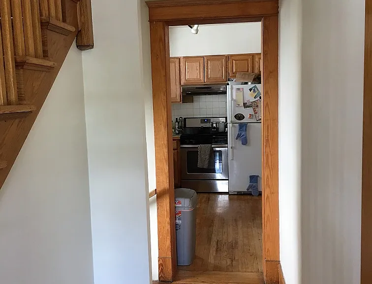 418 N Main St — Photo 2