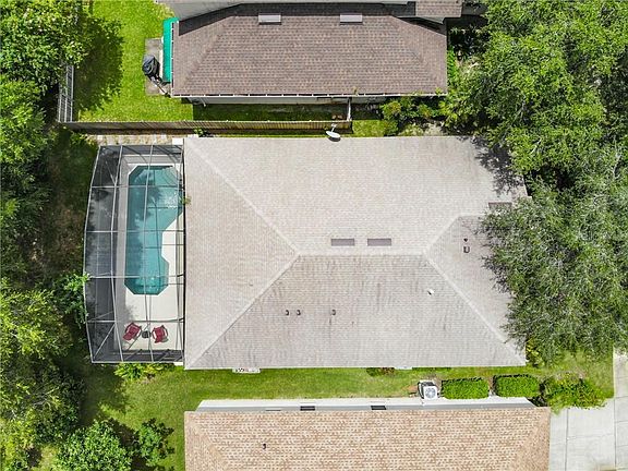 3rd image of 4713 Riverton Dr