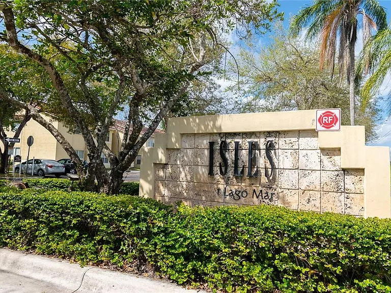 417 Vista Isles Dr #2322 — Photo 25