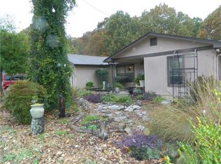 8025 Maple Ln, Rogers, AR 72756