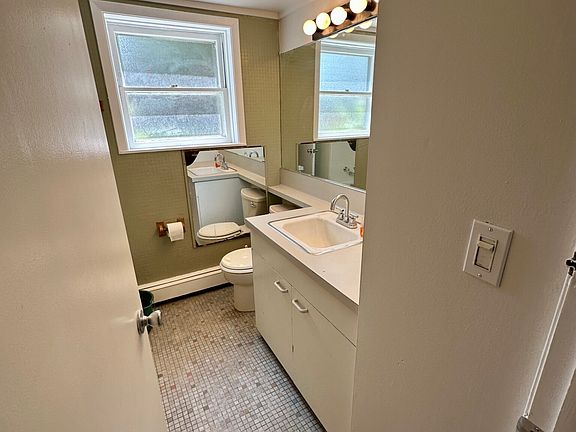 4th image of 5640 N Talman Ave APT G