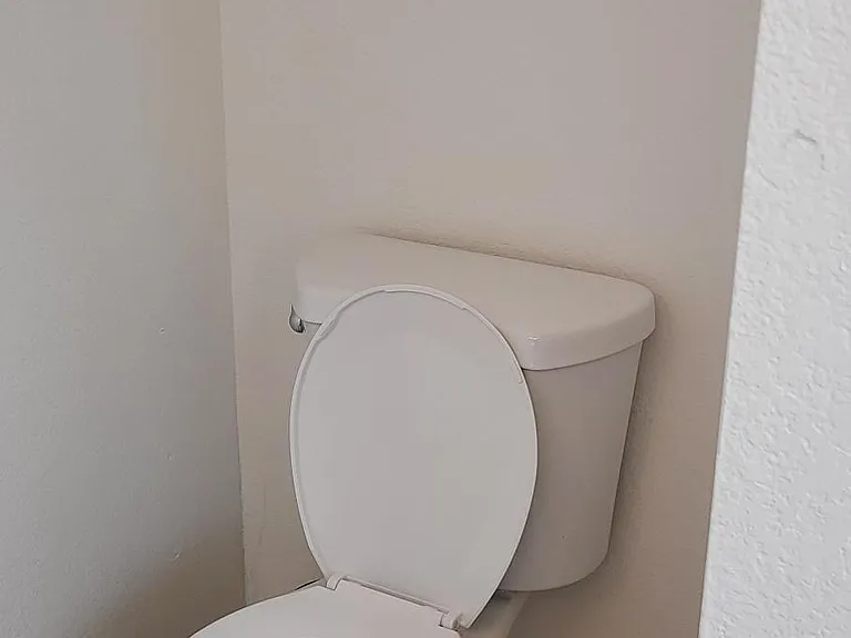 655 S Webster Ave #9 — Photo 6