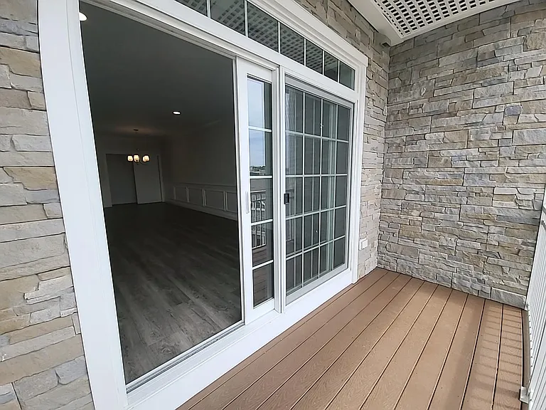 320 Middlesex Ave #B305 — Photo 6