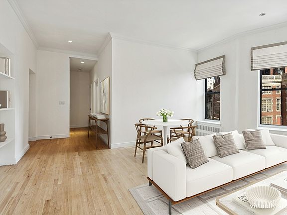 4th image of 30 E 95th St #5DE