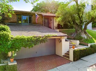271 Bronwood Ave, Los Angeles, CA 90049
