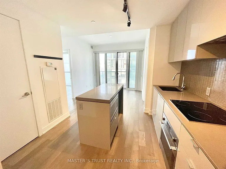 7 Grenville St #1601 — Photo 9