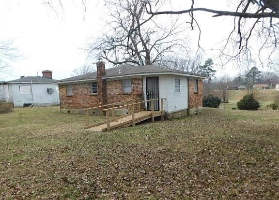 4th image of 3762 Berry Ln