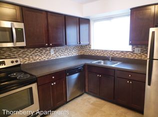 6165 Village Park Dr APT 102, West Bloomfield, MI 48322